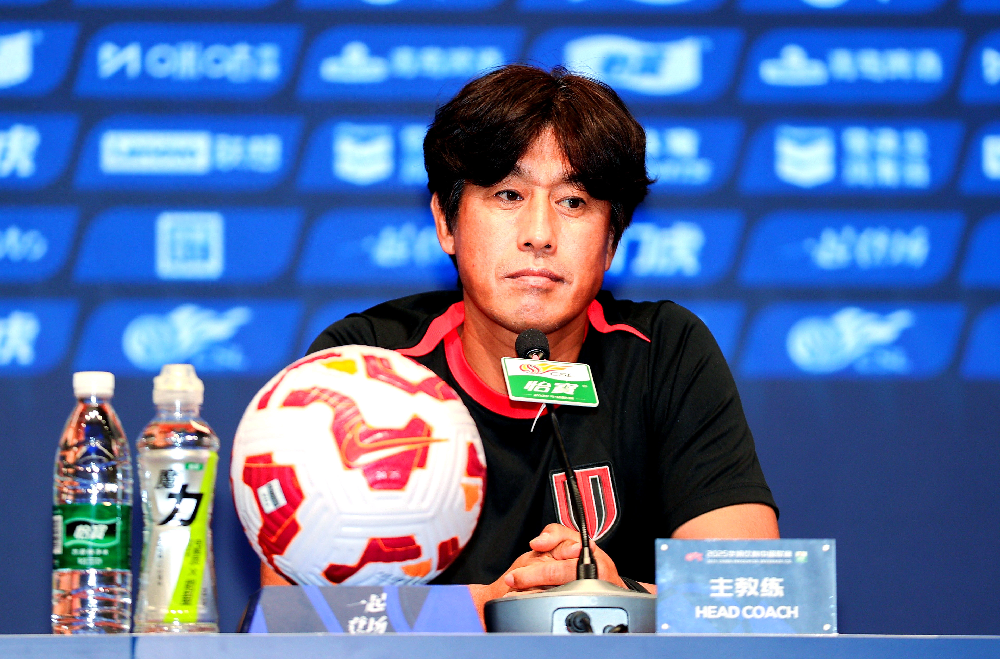 成都蓉城加时末段防线松动；志在德国杯名次提升；引发热议；临场指挥获称赞(成都蓉城足球最新消息)