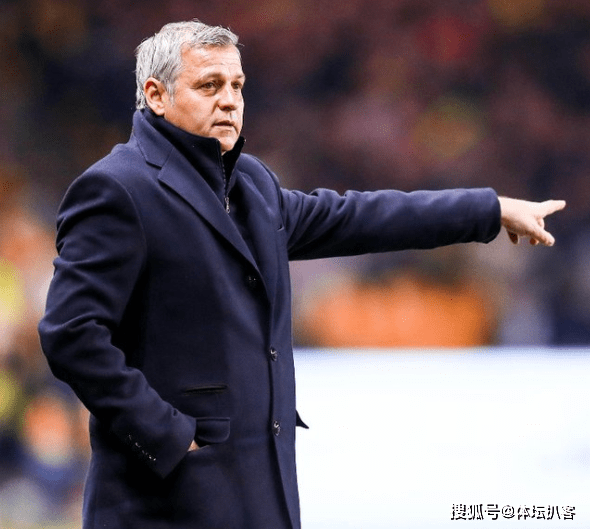 开云下载-法甲今夜再迎强敌，莱比锡官宣签约，主帅态度——压力陡增，球队文化再被提及(莱比锡对阵拜仁)