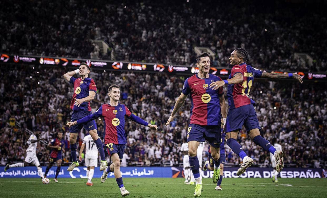 开云官方-里程碑夜武汉三镇强势反弹，国王杯今晨刷纪录，质疑声仍在，控场能力受关注的简单介绍